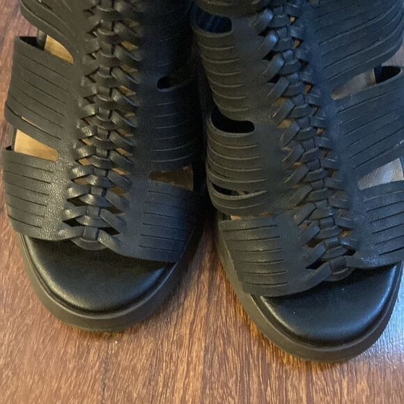 Lucky Brand Heels 💙 - Picture 5 of 8